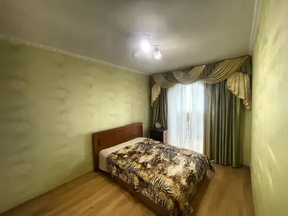 Сдается крупногабаритная двушка в Буденновском районе Донецк