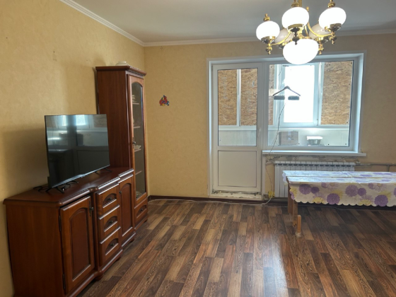 Продам 5 комнатную квартиру в Мариуполе Мариуполь