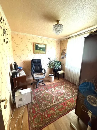 Продажа 3-комн. дом (квартира на земле) в центральном районе Донецка. Донецк