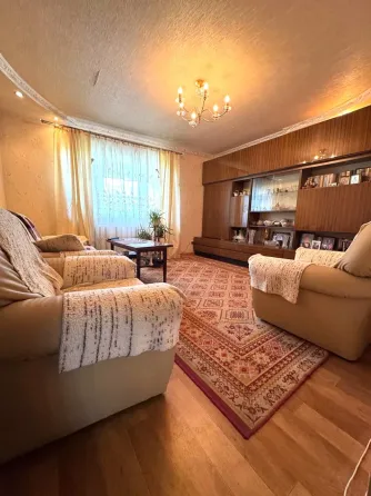 Продажа 3-комн. дом (квартира на земле) в центральном районе Донецка. Донецк