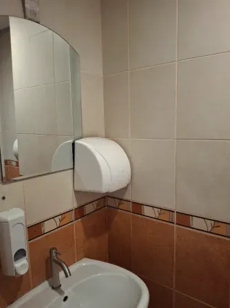 Аренда помещения 90 ка.м. ул.Ленина,84 Макеевка