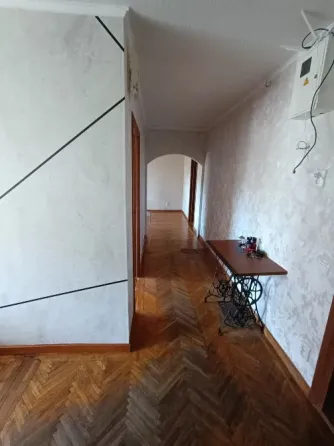 3-к. квартира, 66,3 м², 6/9 эт. Цирк. Собственник! Донецк