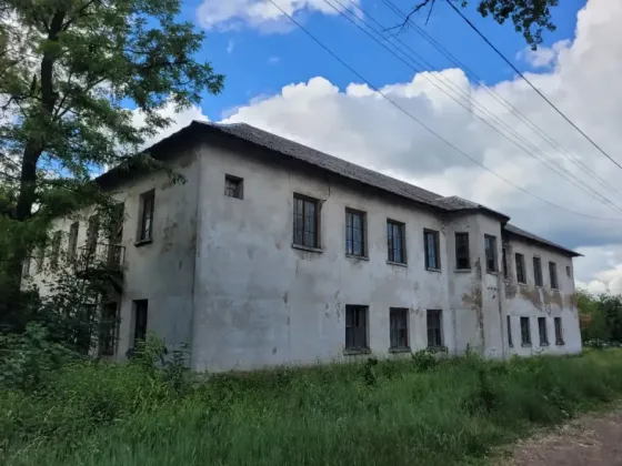 Продается здание в центре Шахтерска Шахтерск