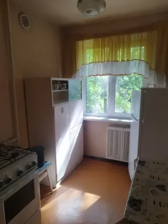 Продам 2 комнатную квартиру на Добровольского Донецк