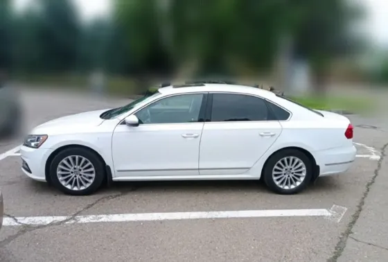 Фольксваген пассат 1.8T b8 USA Макеевка