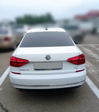 Фольксваген пассат 1.8T b8 USA Макеевка