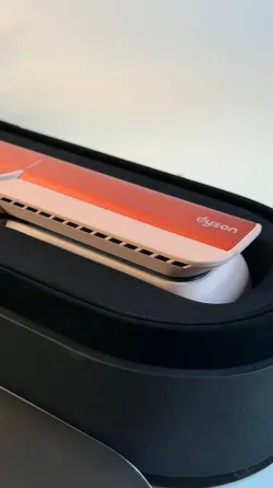 Выпрямитель-утюжок-фен Dyson Airstrait HS06 Донецк