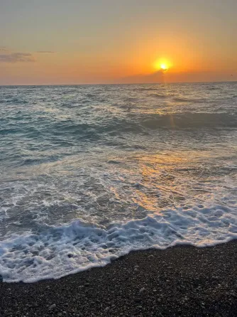 Предлагается отдых на Черном море. Донецк