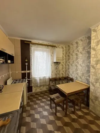 Сдам 3-комнатную квартиру Мариуполь
