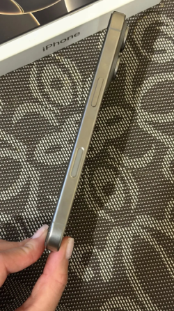 Продам iPhone 16 pro 128gb в идеальном состоянии Донецк