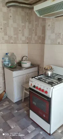 Продам 2-комнатную квартиру,Майский рынок Донецк