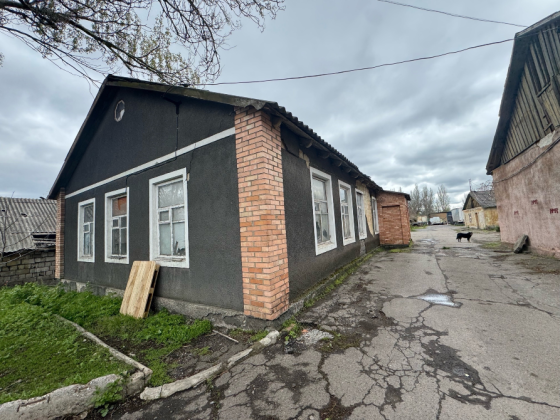 Продаётся земельный участок с капитальными зданиями - перспективная площадка для бизнеса! Донецк