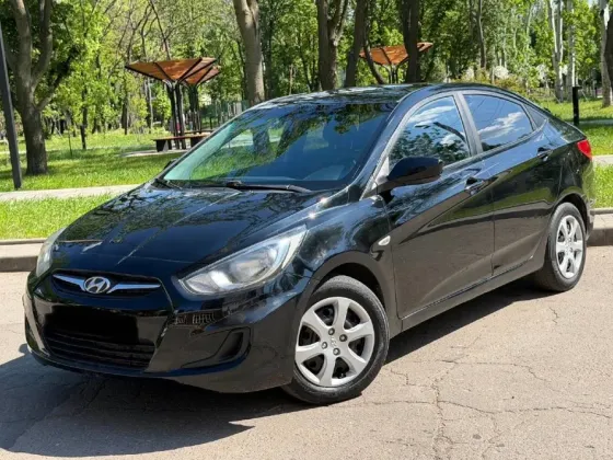 HYUNDAI SOLARIS Донецк