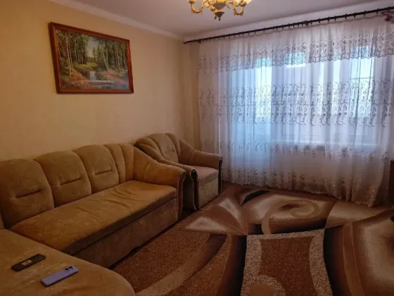 Продаётся -х комн.квартира 63,9 кв.м. Мариуполь
