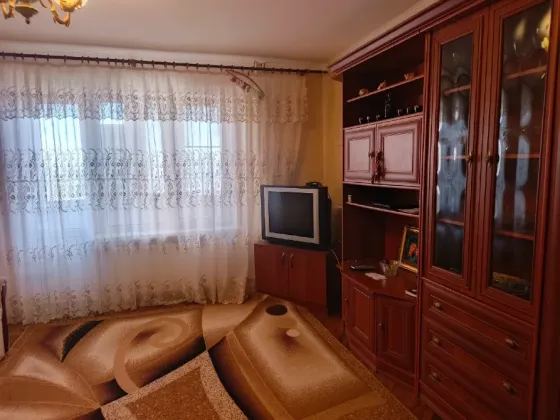 Продаётся -х комн.квартира 63,9 кв.м. Мариуполь