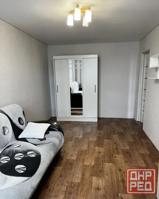 Сдаю однокомнатную квартиру в Пролетарском районе Донецка. Донецк - изображение 3