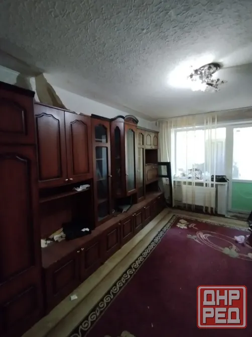 Продам 2 к.кв. на Октябрьской, больница, 2эт. /6 эт., кирп.дом, разд. комнаты, Донецк - изображение 1