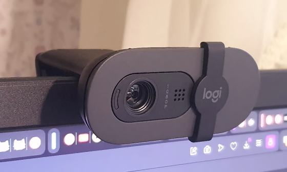 Веб-камера Logitech Brio 95 FullHD, USB Webcam Донецк