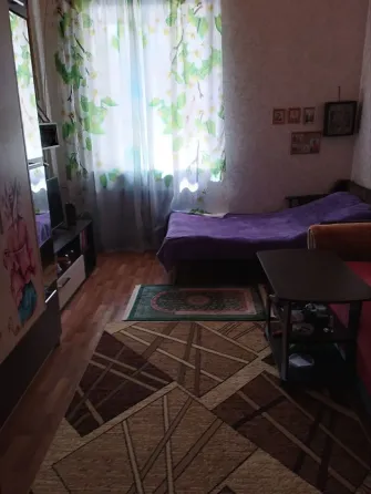 Продаётся 3х комнатная квартира в Калининском р-не, ул. Павших Коммунаров Донецк