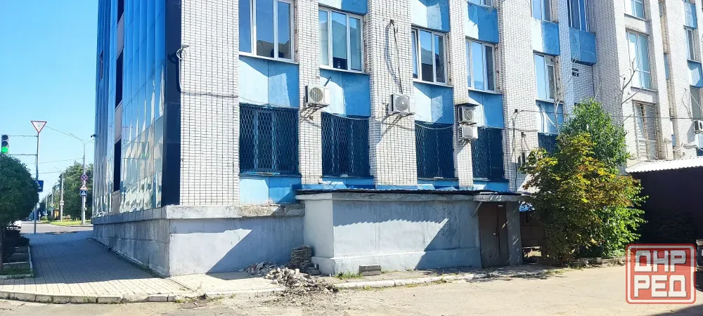 Нежилое полуподвальное встроенное помещение Макеевка - изображение 1