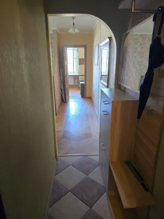 Продам 3-х комнатную ул.Зелинского Мариуполь