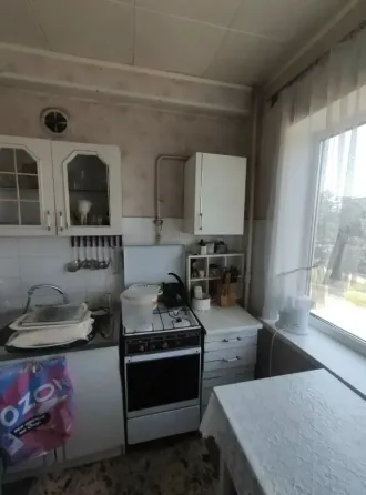 Продам 2-х комн. кв., 3/5 эт., 46 м.кв. - Макеевка, квартал Химик, 1000 мелочей Макеевка