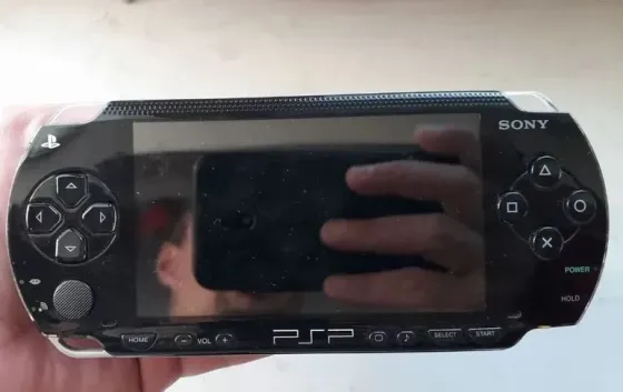 Оригинальная Sony PSP 1008 Fat (Wi-fi) в отличном состоянии Донецк