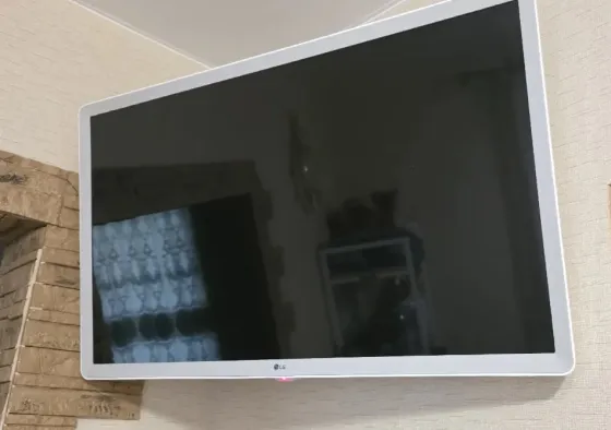 Продам телевизор LG 32 дюйма Донецк