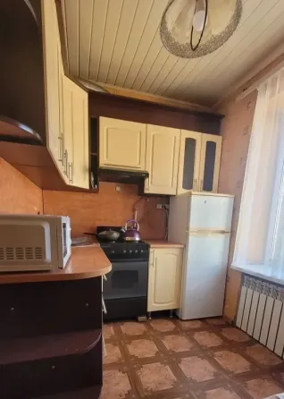 Сдам 3-х комнатную квартиру на Восточном Макеевка