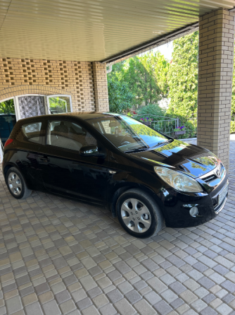 Продам Хюндай ай 20 Макеевка