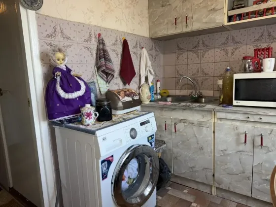 Срочно продам1 комн. "чешку" Крытый рынок Донецк