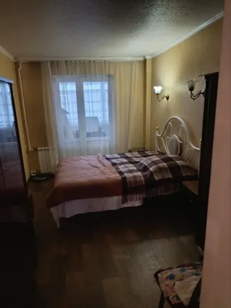 Продам 3-х комнатную квартиру в Центральном м-не Макеевка