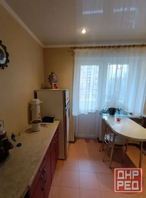 Продам 3-х комнатную квартиру в Центральном м-не Макеевка - изображение 4
