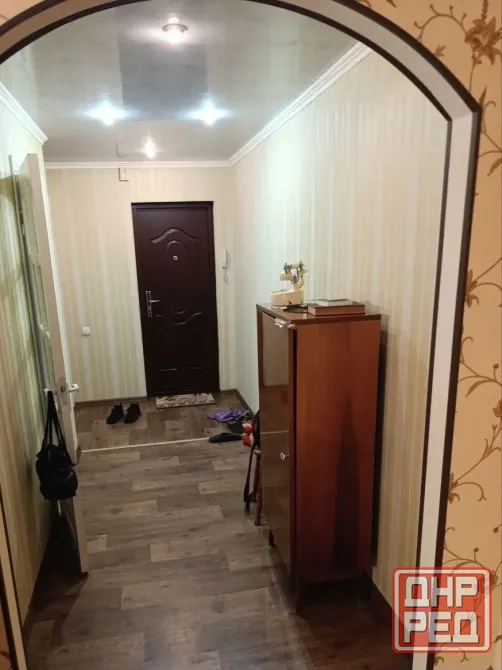Продам 3-х комнатную квартиру в Центральном м-не Макеевка - изображение 3