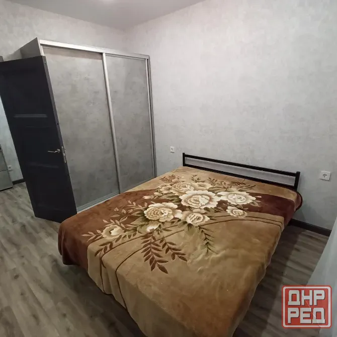 Сдаётся двухкомнатную квартиру, проспект. находится в центре города Донецк - изображение 2
