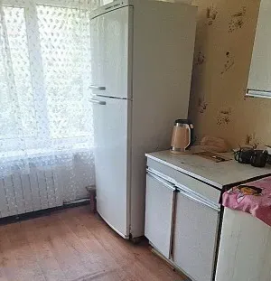 Продам 2-х комнатную квартиру на Бажанова Макеевка