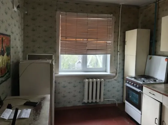 Продам 3-х комнатную квартиру в Октябрьском м-не Макеевка