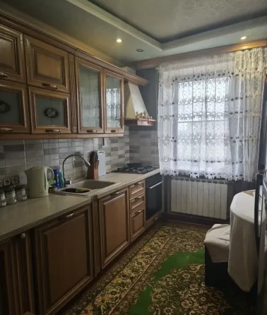 Продам 3-х комнатную квартиру на Зеленом Макеевка