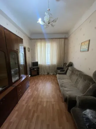 продажа квартиры в центра Харцызска Харцызск