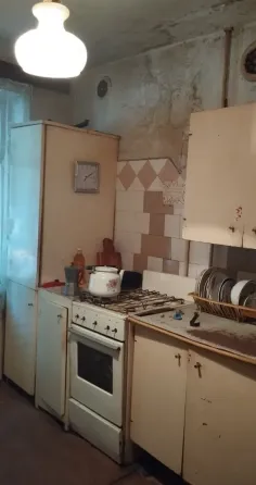 Продам 3-х комнатную квартиру на Бажанова Макеевка