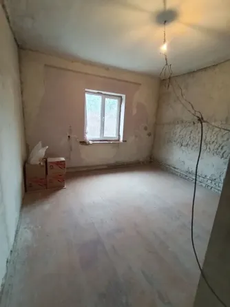 продажа квартиры на земле Харцызск