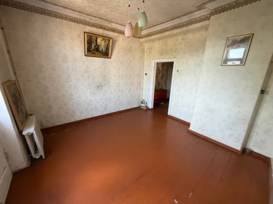 Продам 2-х комн. кв., 4/4 эт., 51 м.кв. - Макеевка-центр, ул. Ленина Макеевка