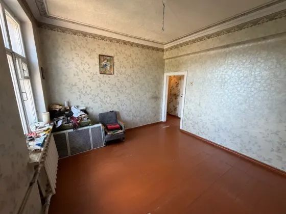 Продам 2-х комн. кв., 4/4 эт., 51 м.кв. - Макеевка-центр, ул. Ленина Макеевка