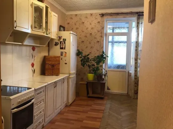 Сдаю однокомнатную квартиру, проспект этаж 3 Донецк