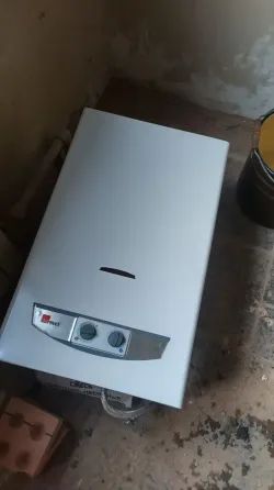 Продам газовую колонку б/у Донецк