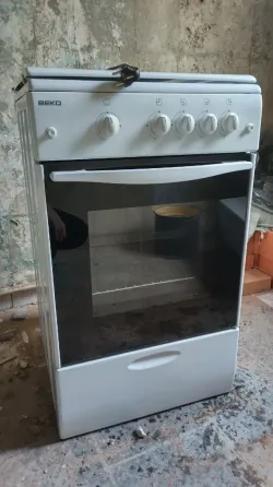 Продам газовую печь Beko (4 конфорки) Донецк