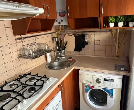 Продаётся 1-но комнатная квартира в Калининском р-не, б.Шевченко Донецк