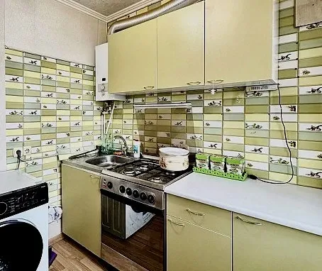 Продам 1к.кв. Кооперативный дом. Ленинский р-н. Ориентир оцкб. ул.Воровского. Донецк
