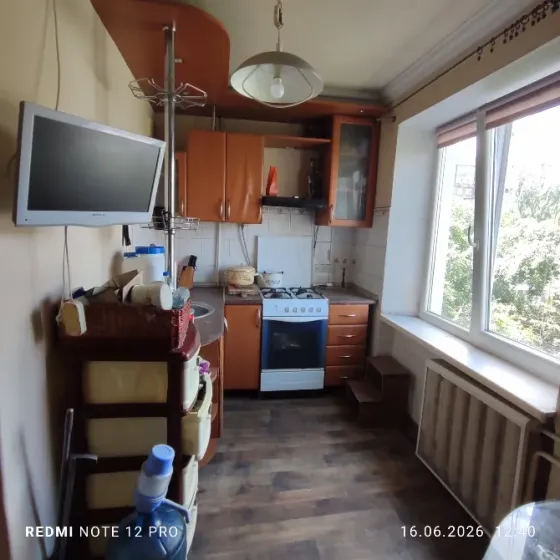 Продам 1- к квартиру, школа 33 Донецк