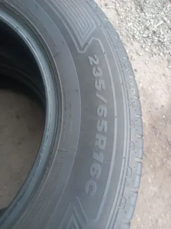 Продаю пару летней резины 235 65 16"с" Донецк